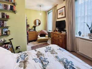 Master bedroom- click for photo gallery